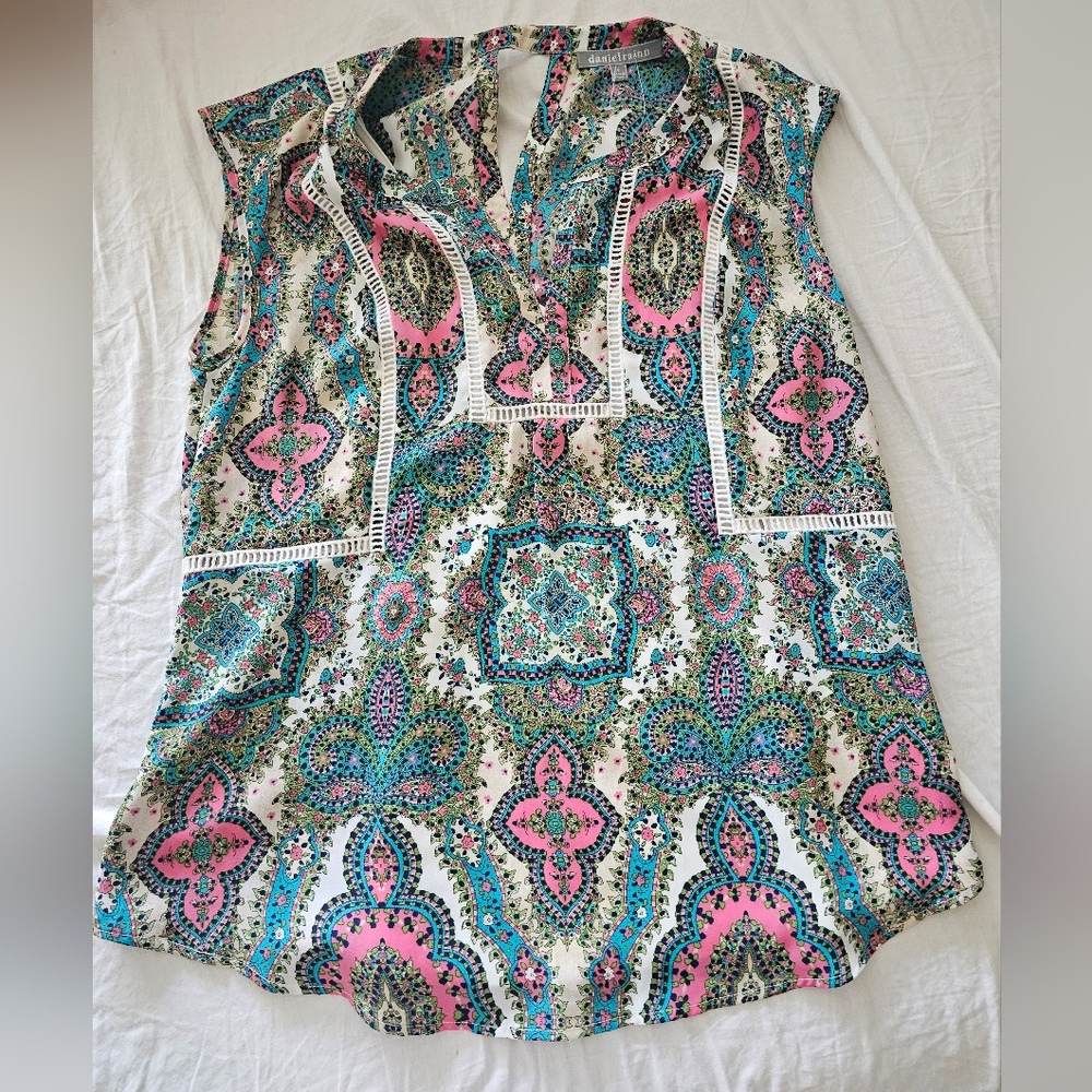 💚Daniel Rainn Sleeveless Lined Paisley Blouse New Without Tag